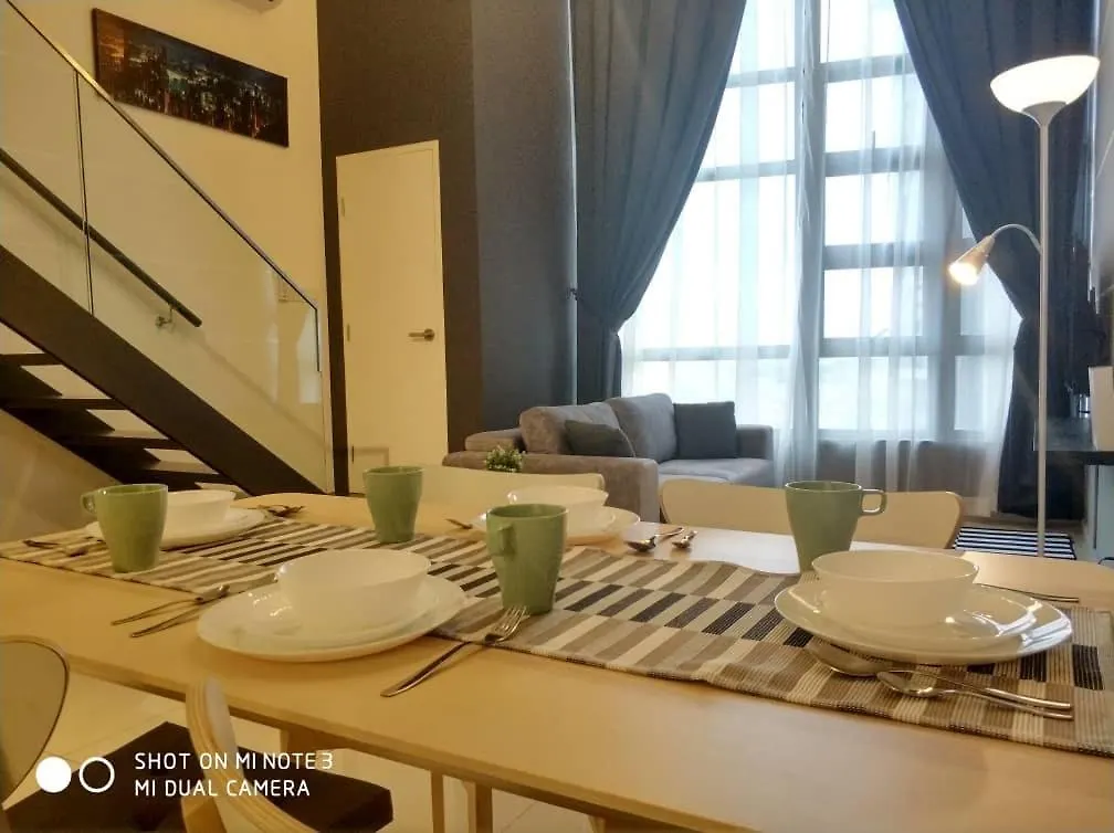 Apartment Ekocheras Luxury Duplex House Kuala Lumpur